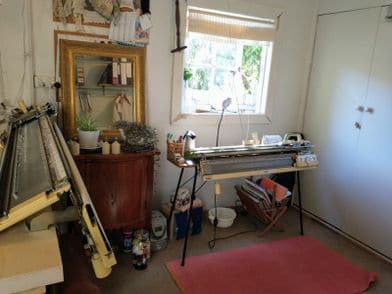 Knitting machine set up Patricia McCarthy Henry