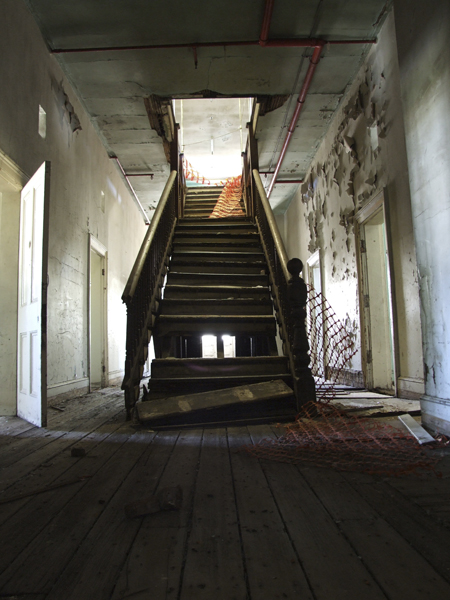 Needham_Claire_ Restricted Access_2007_41x61cm_photograph Banyule Open Studios
