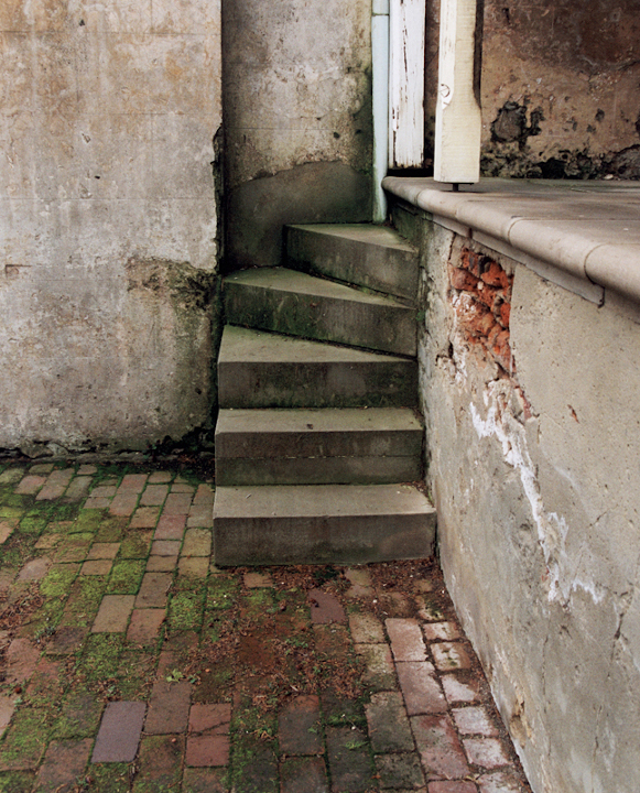Needham_Claire_ Steps to the Dead House_2007_31x48cm_photograph Banyule Open Studios